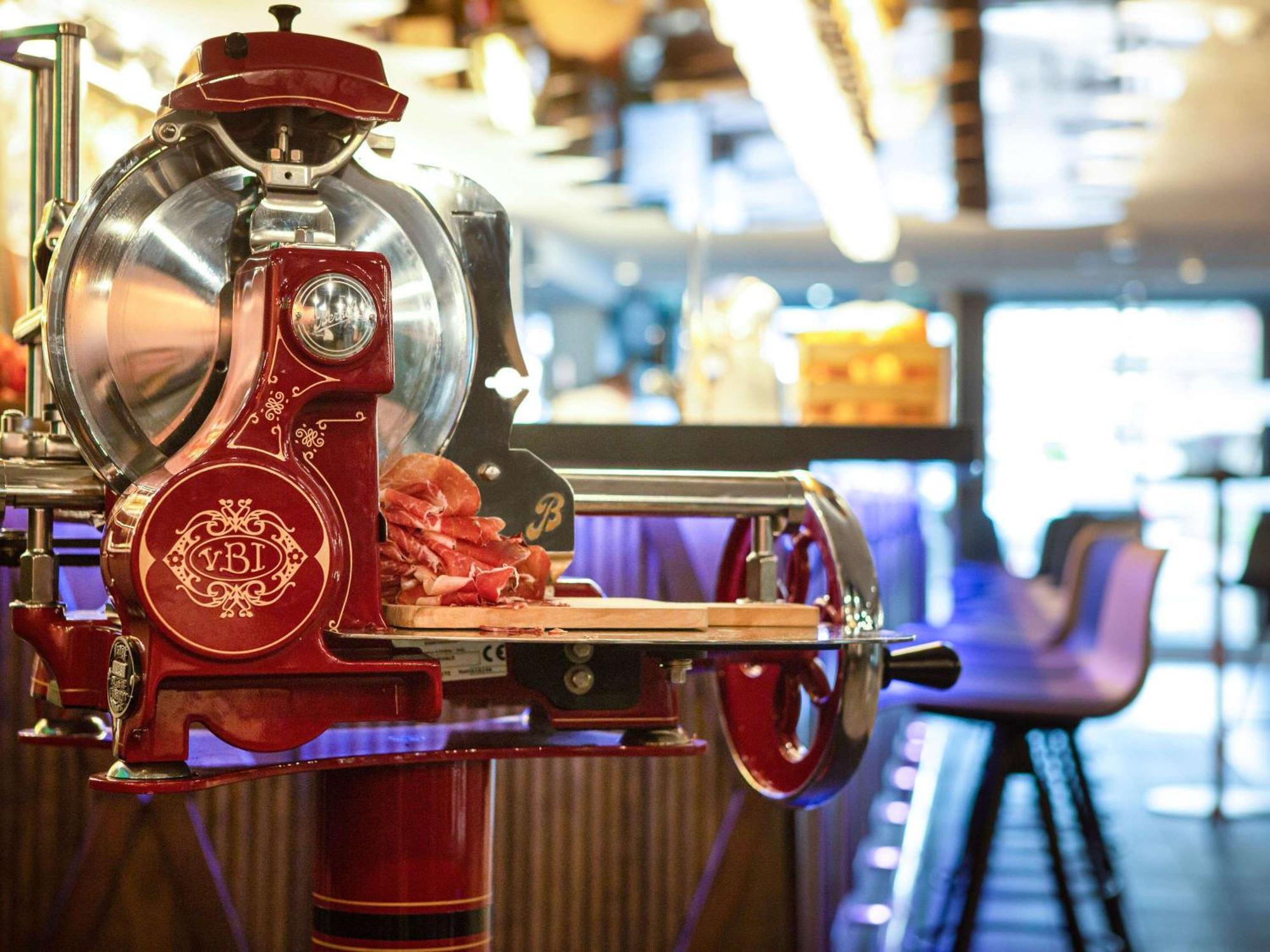 Mercure Bordeaux Centre Ville Екстер'єр фото